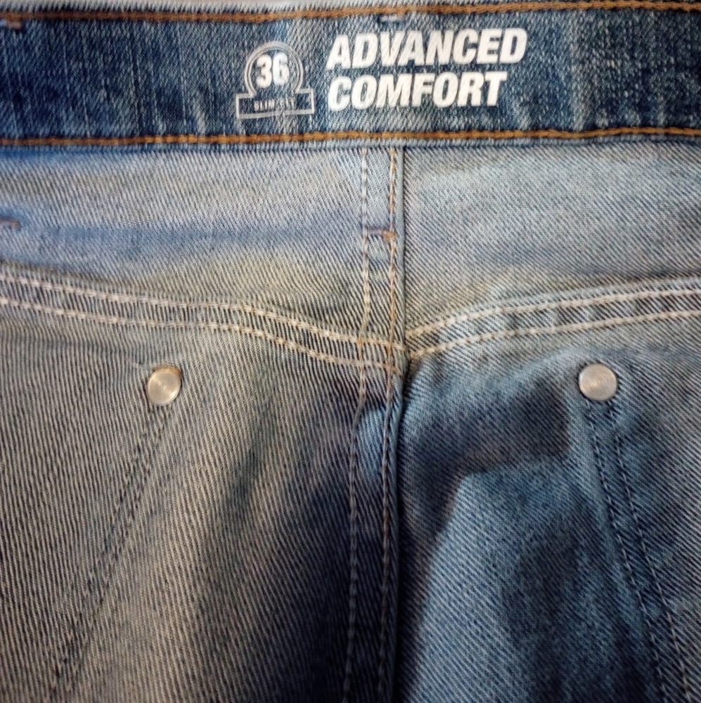 Jeans - Picture 2 of 3